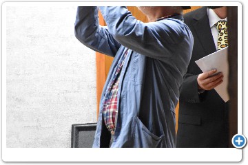 "Holed Sie' doch! Holed Sie's doch!"