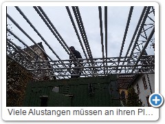 Viele Alustangen müssen an ihren Platz.