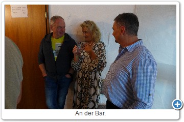 An der Bar.