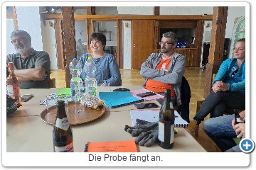 Die Probe fängt an.