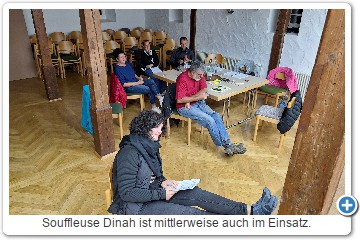 Souffleuse Dinah ist mittlerweise auch im Einsatz.